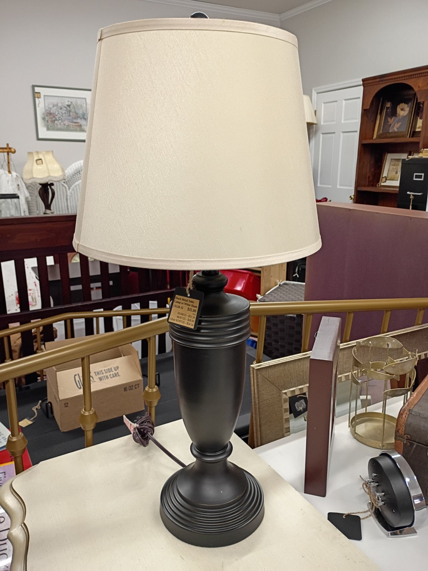 Black, Metal Table Lamp w/ Shade