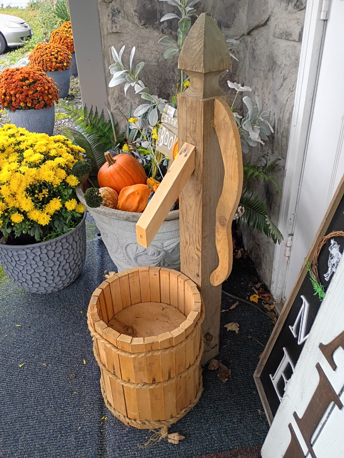 Wishing Well Planter