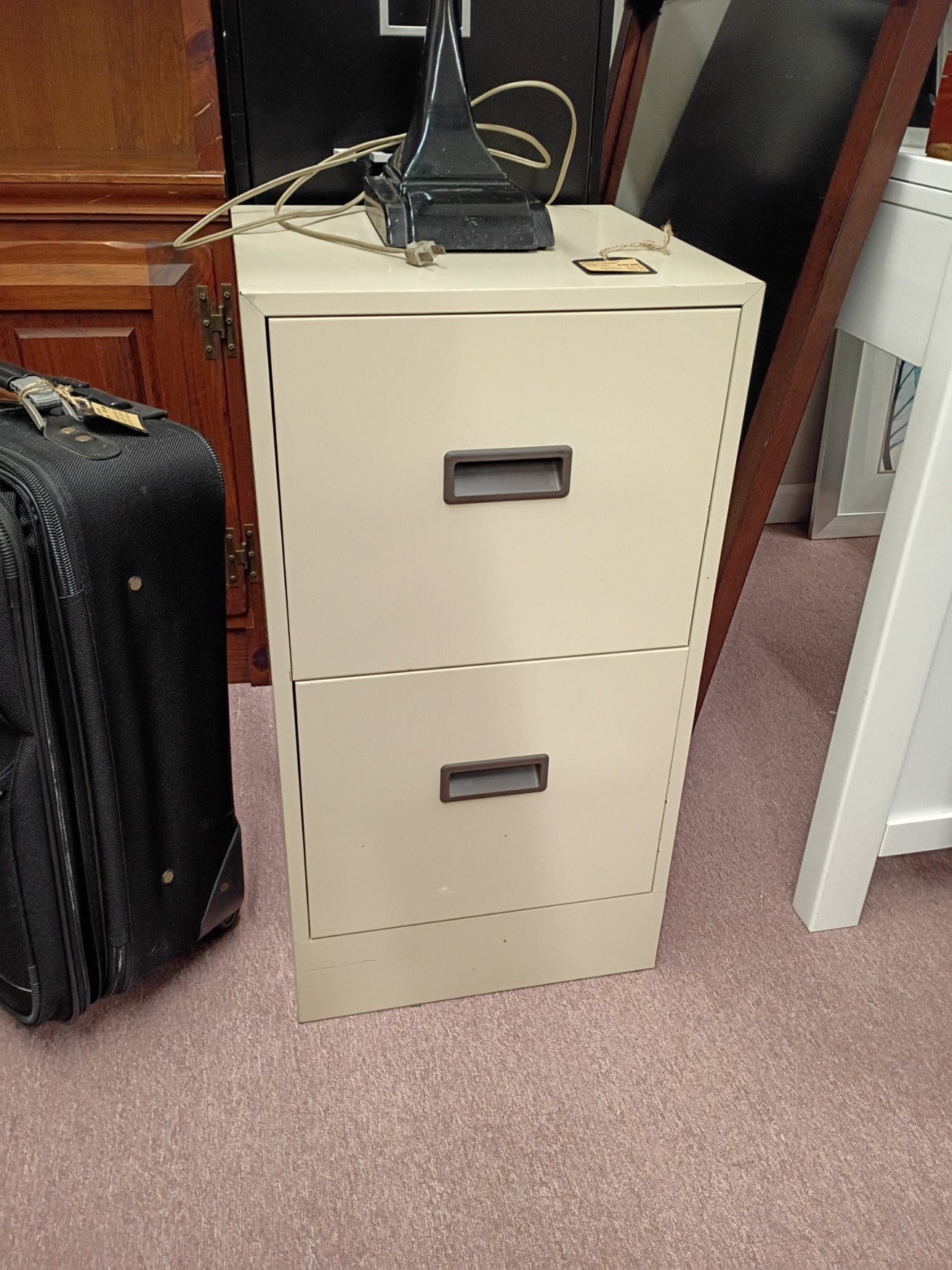 Metal 2-Drawer Filing Cabinet