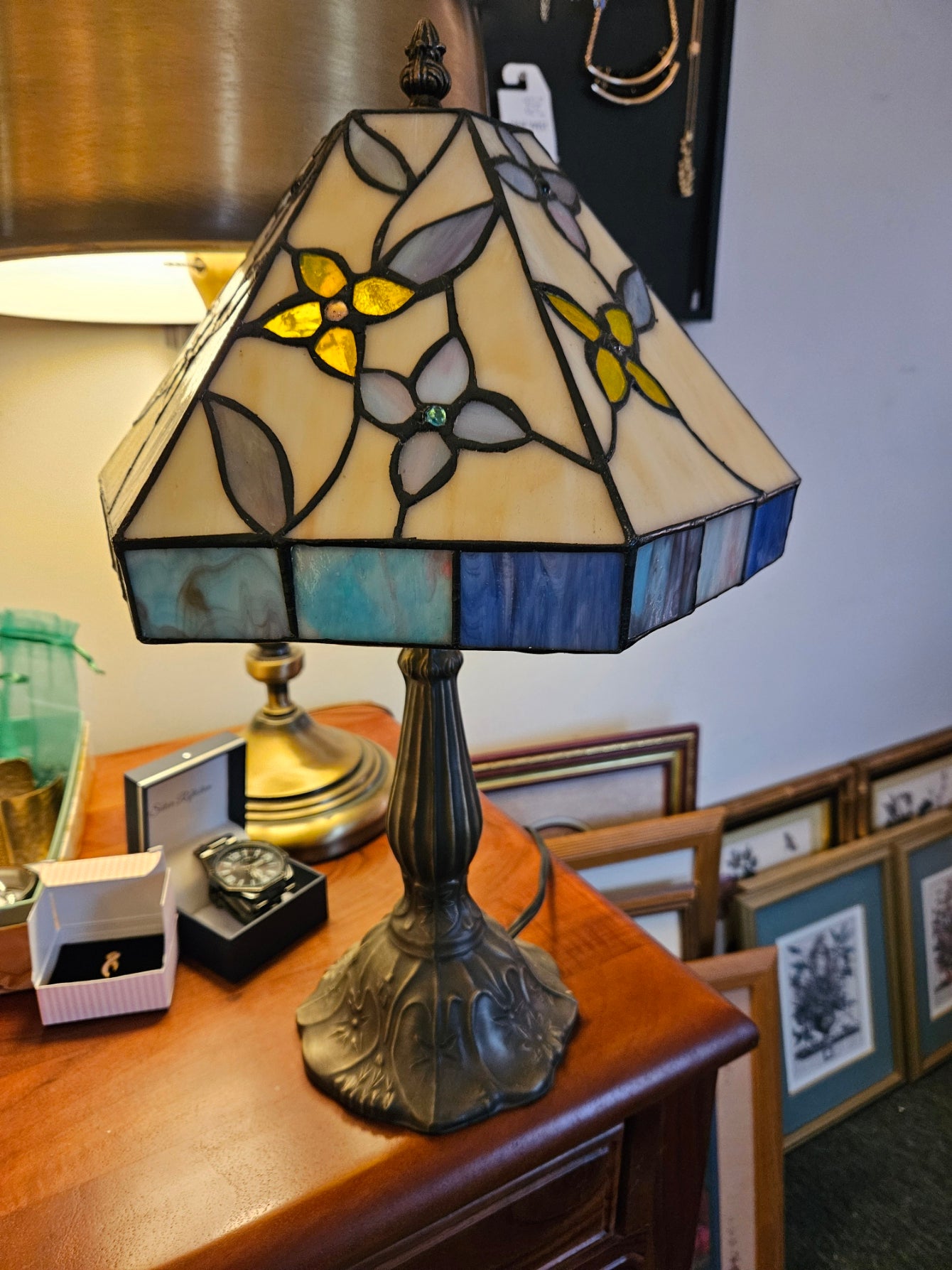 Tiffany Style Table Lamp