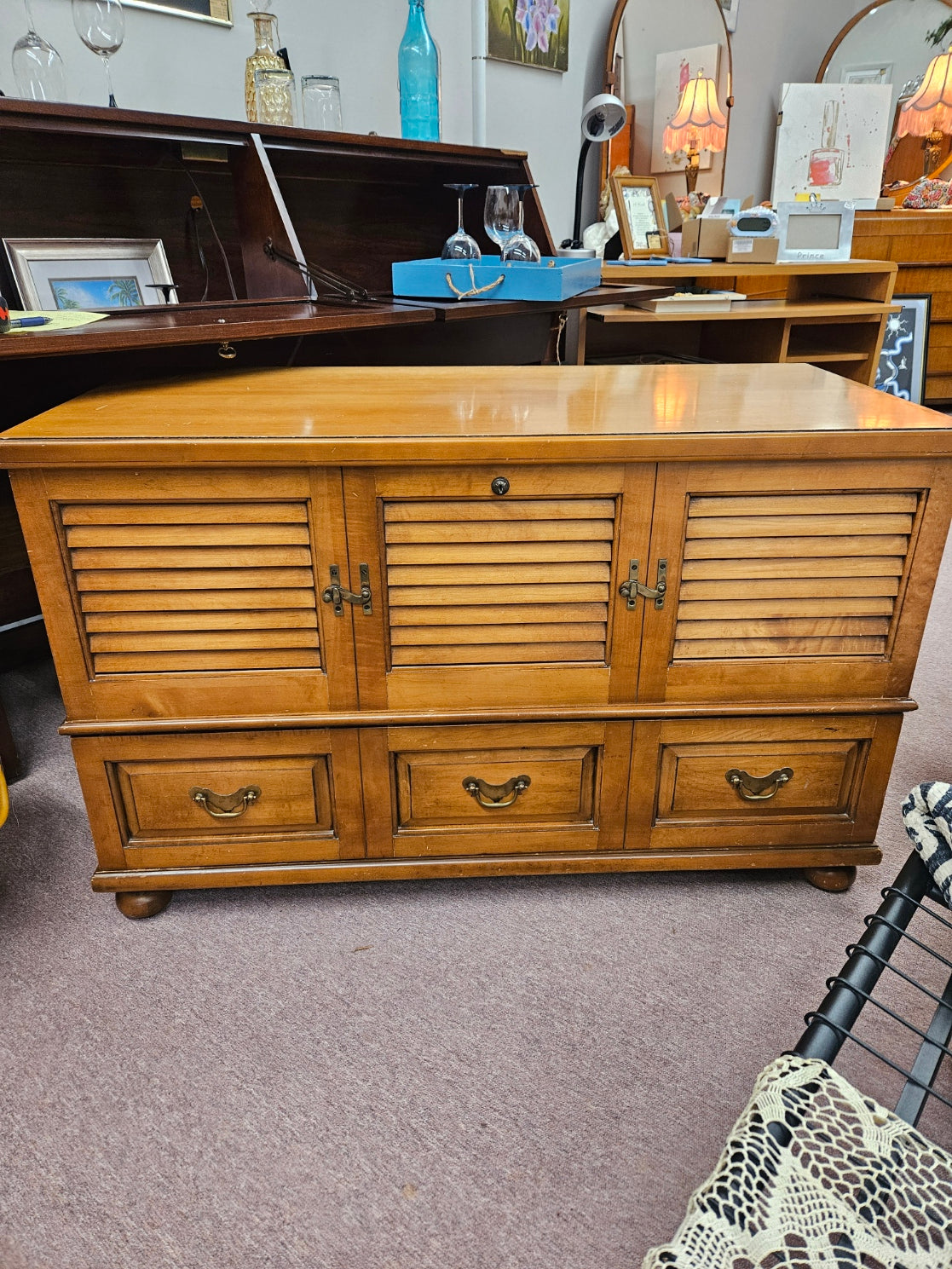 Lane Cedar Chest w/ Drawer