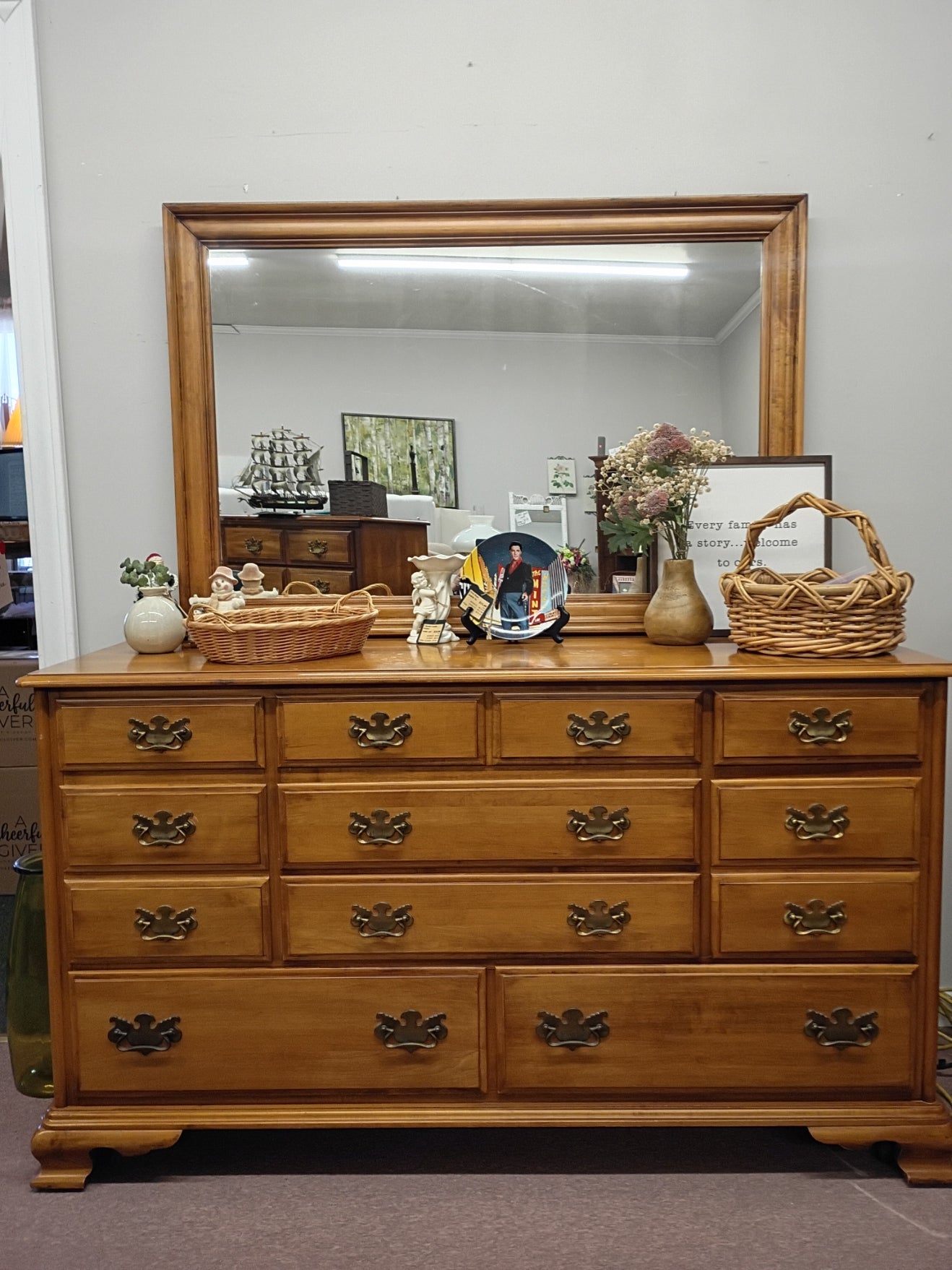Solid Maple, Triple Dresser w/ Mirror