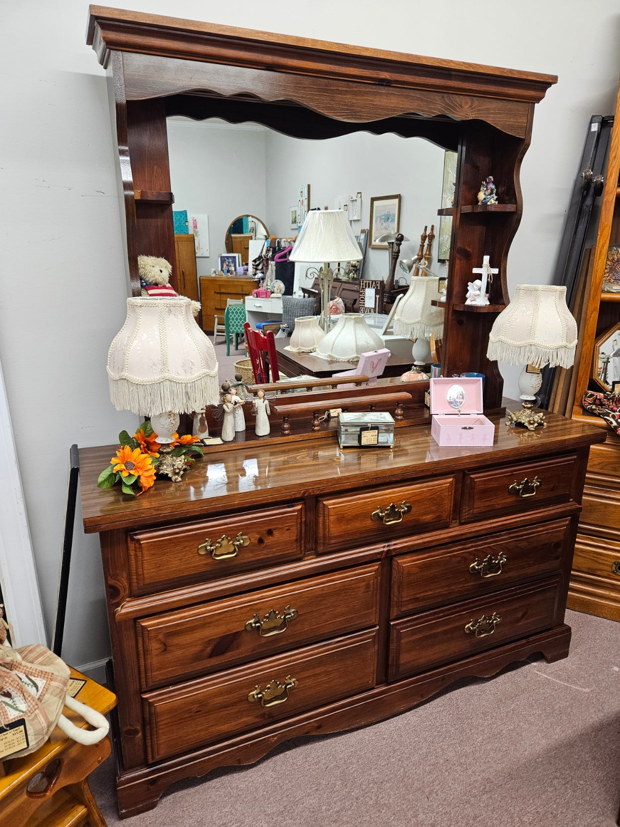 Dresser w/ Hutch