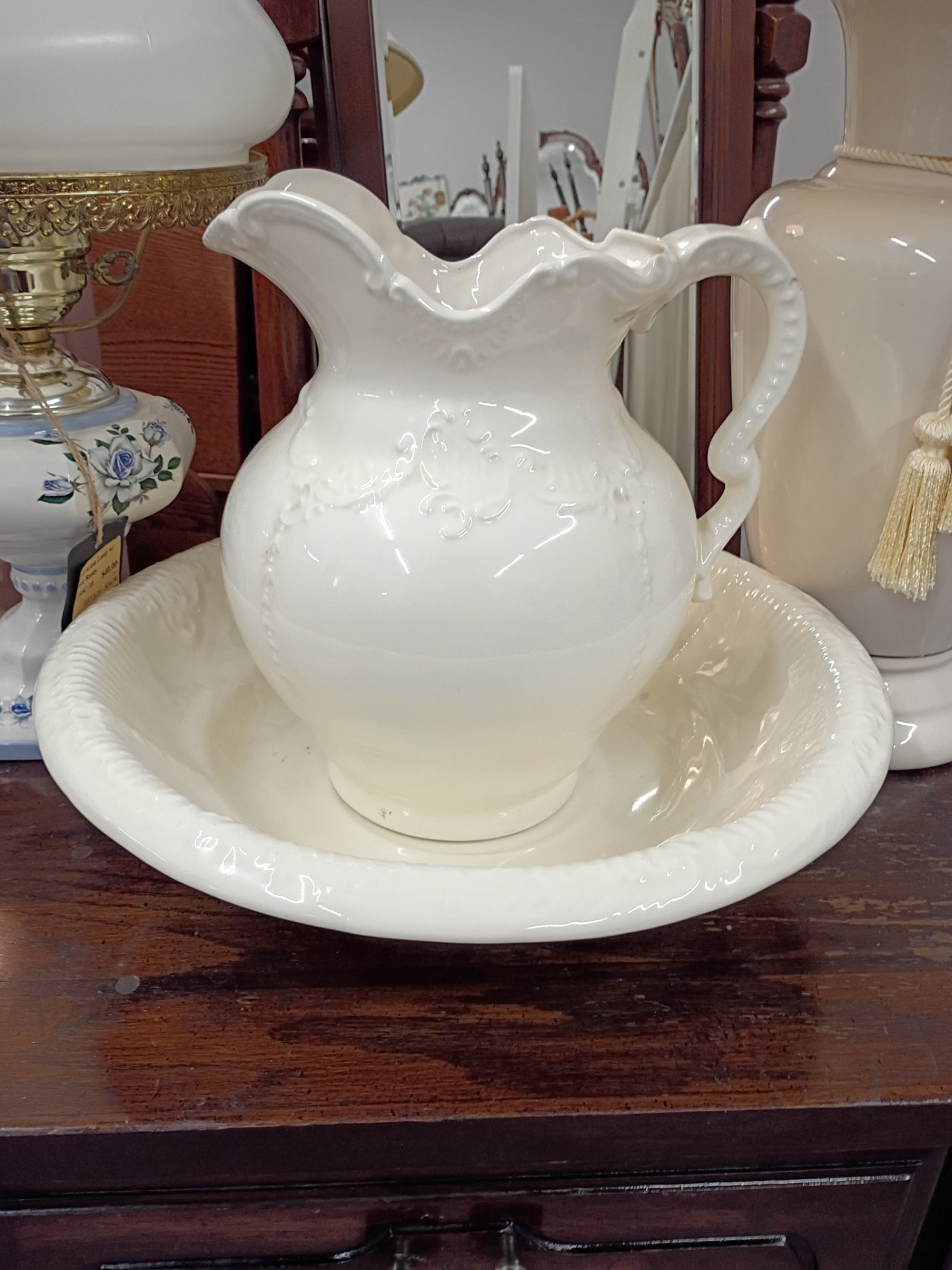 White Basin and Pitcher