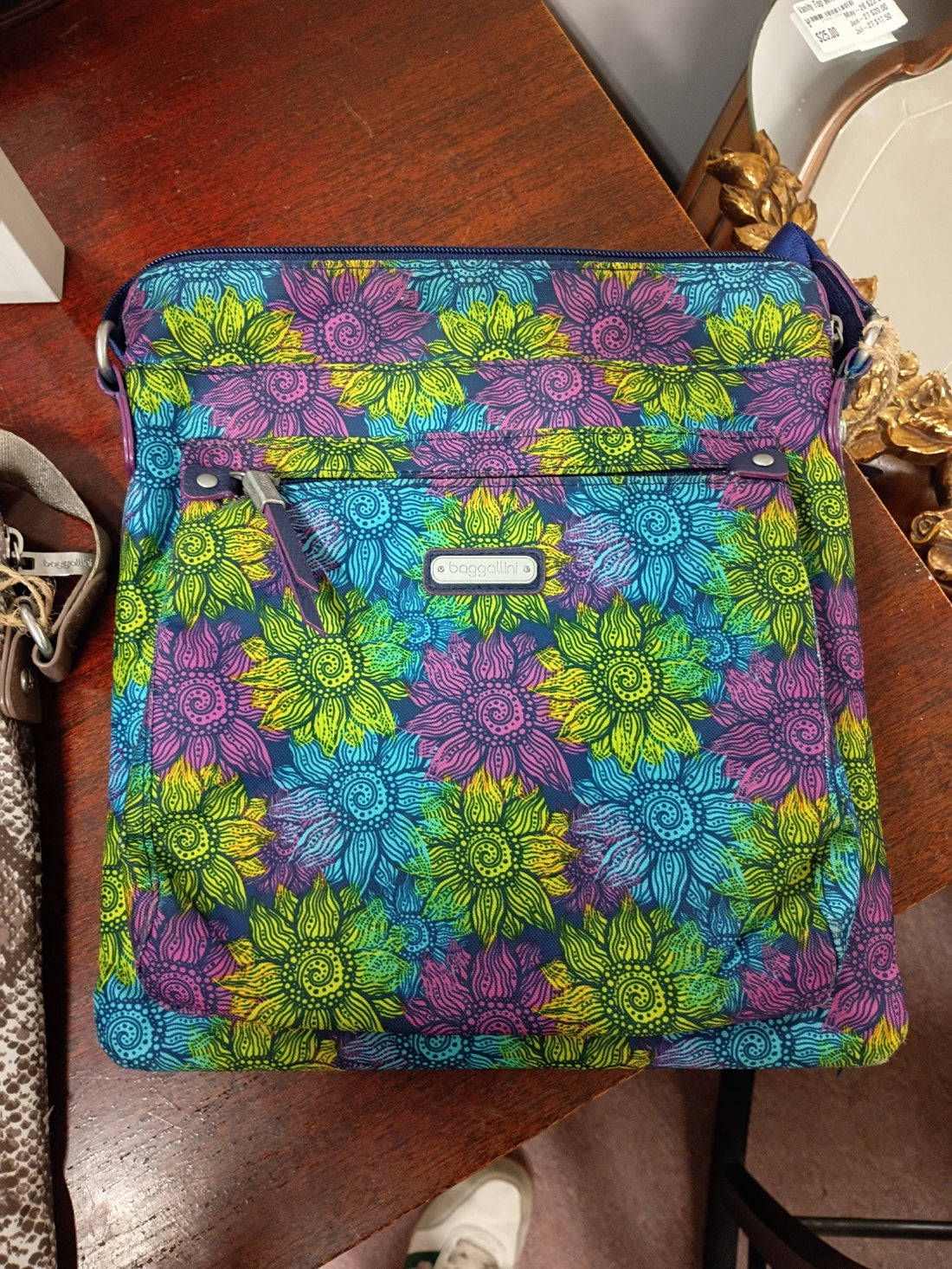 Baggallini Purse w/ Wristlet