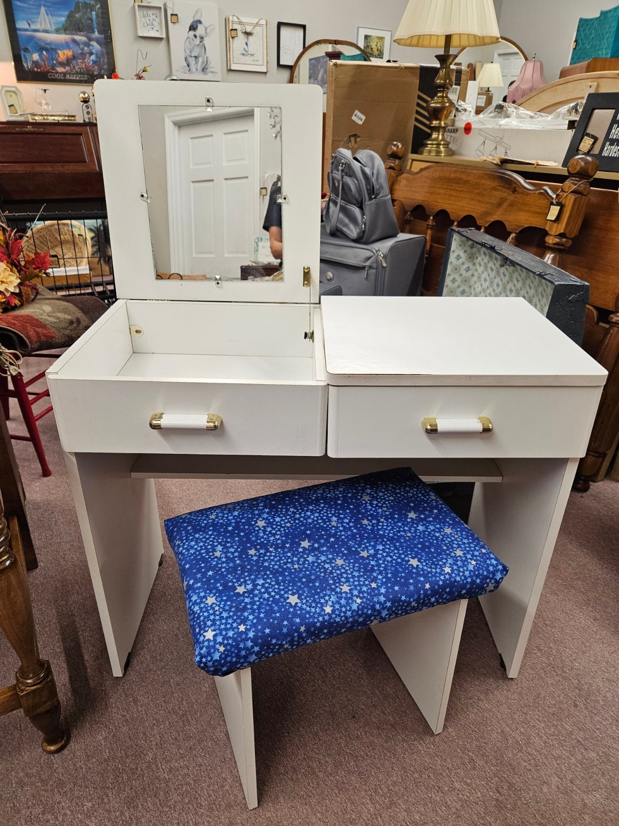 White Vanity w/ Bench