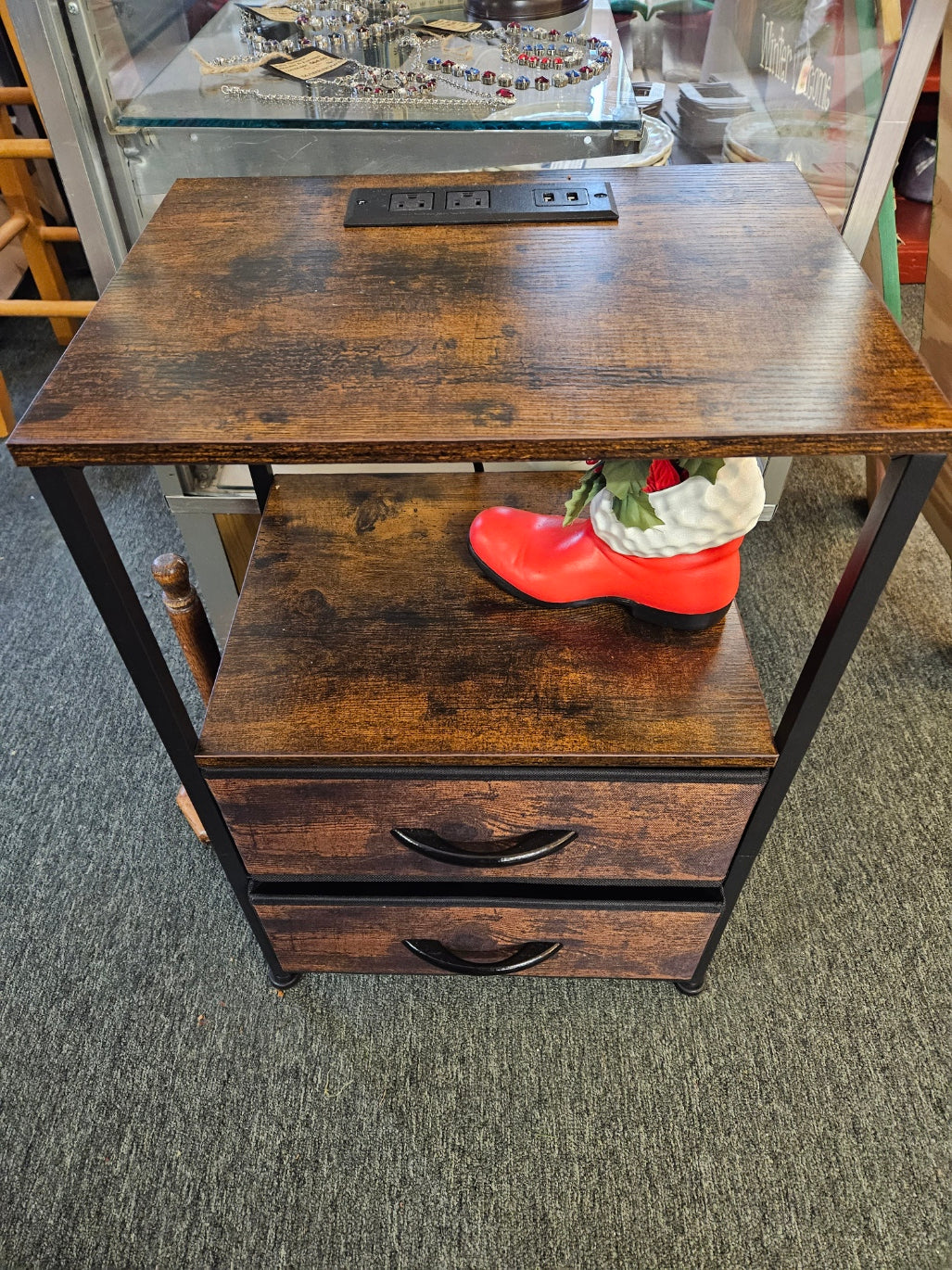 Laminate Stand w/ Outlets
