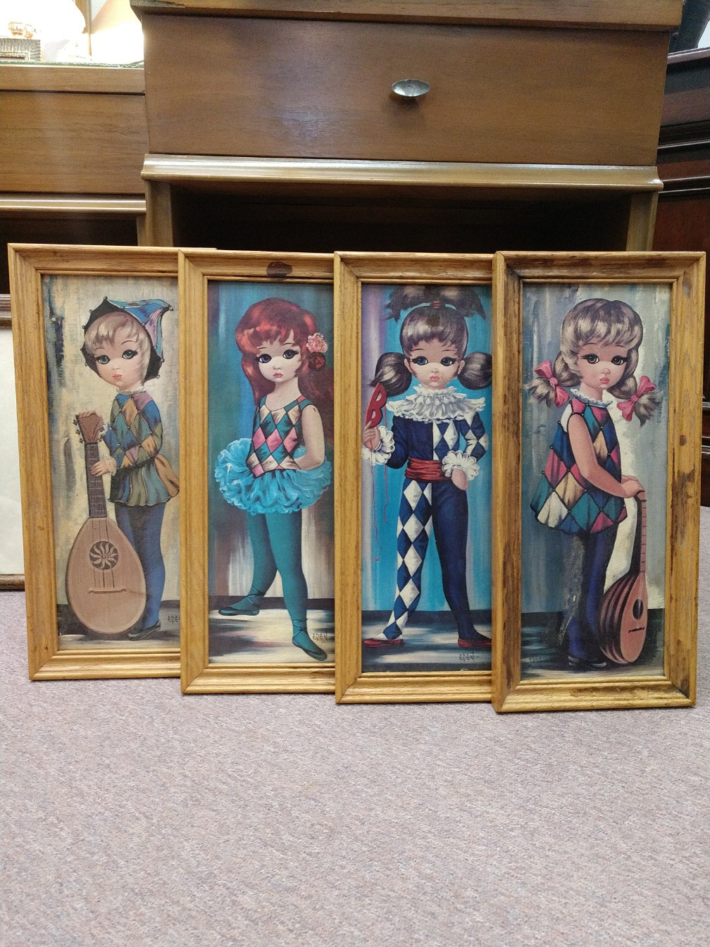 Eden, Big Eye, Harlequin Moppet Girls