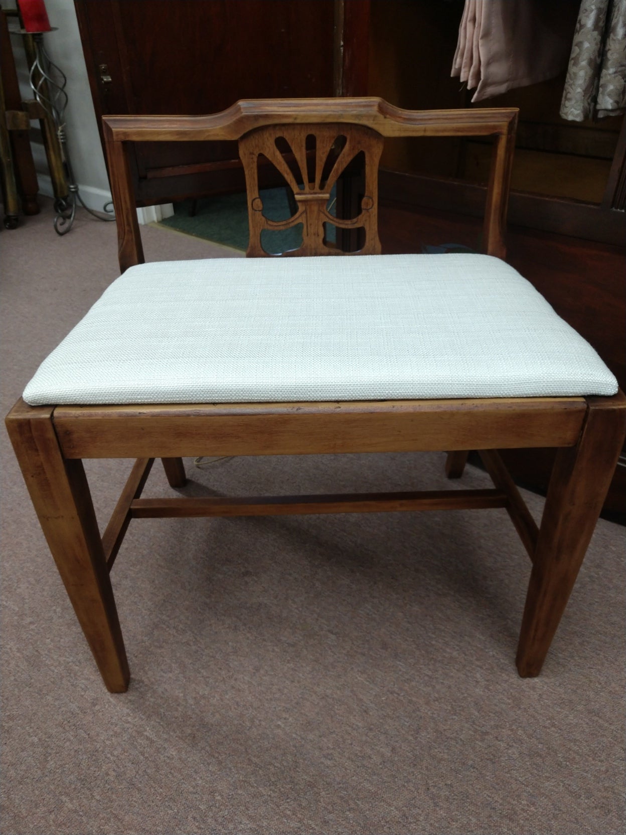 Vanity Bench