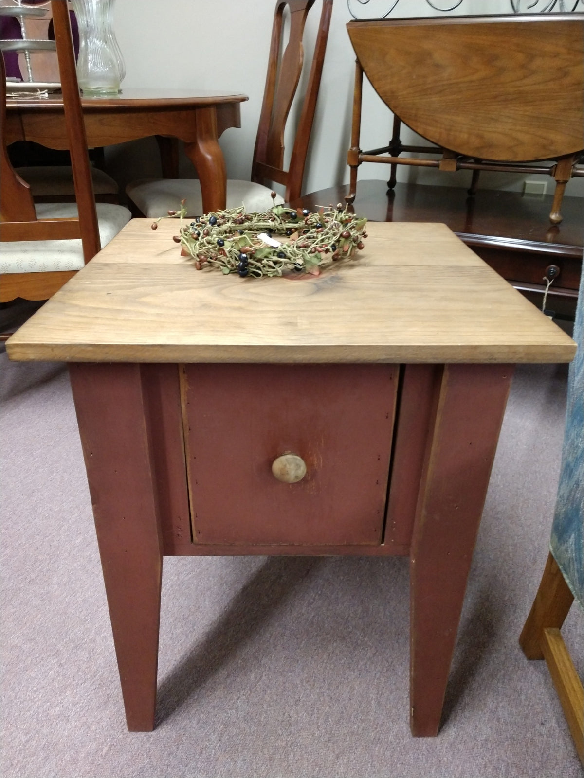 Red Pine End Table