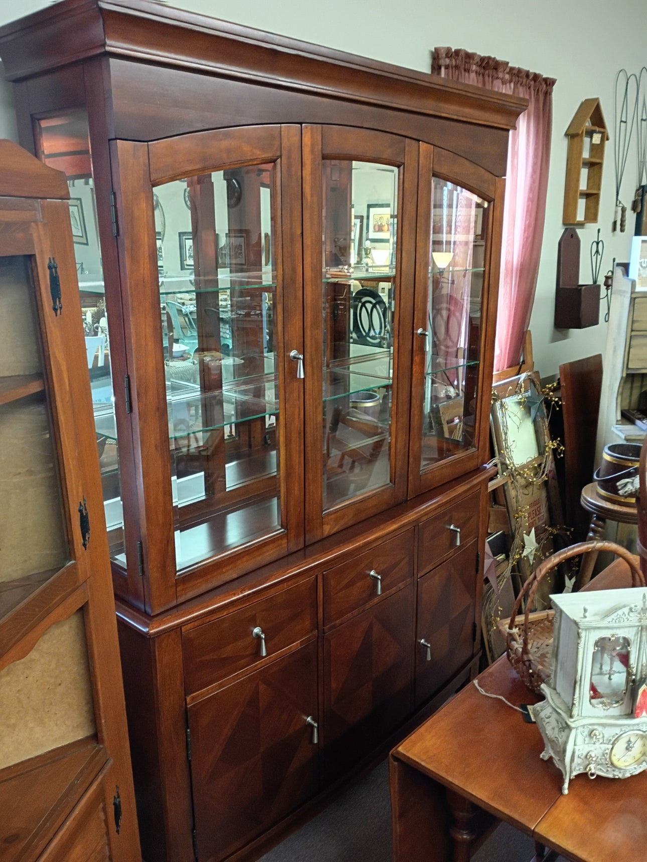 Modern, Lighted China Cabiner