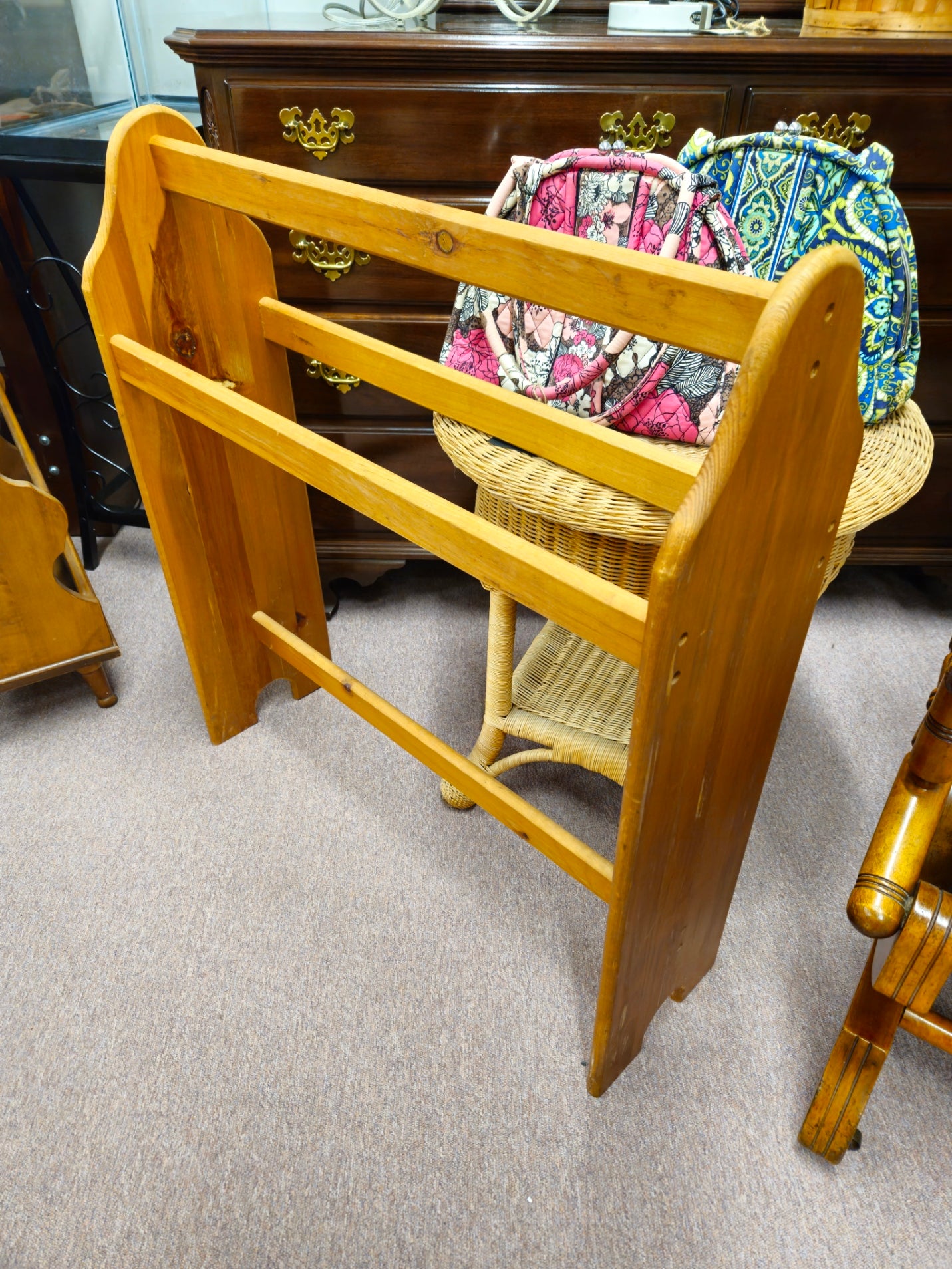 Pine Quilt Rack