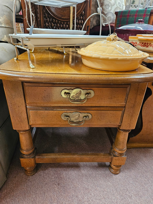 Basset End Table w/ Drawer