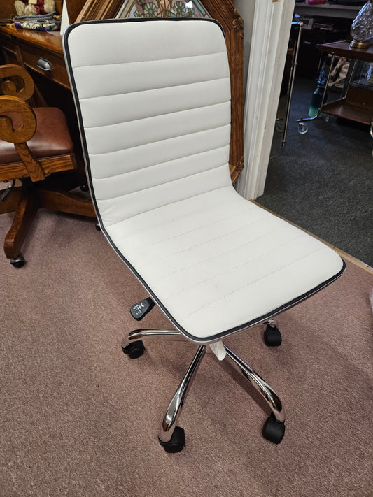 Adjustable White Desk Chair