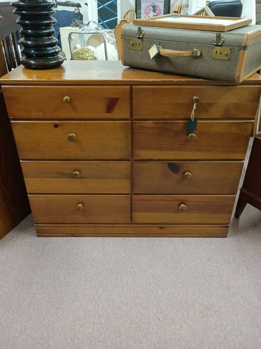 8-Drawer Dresser