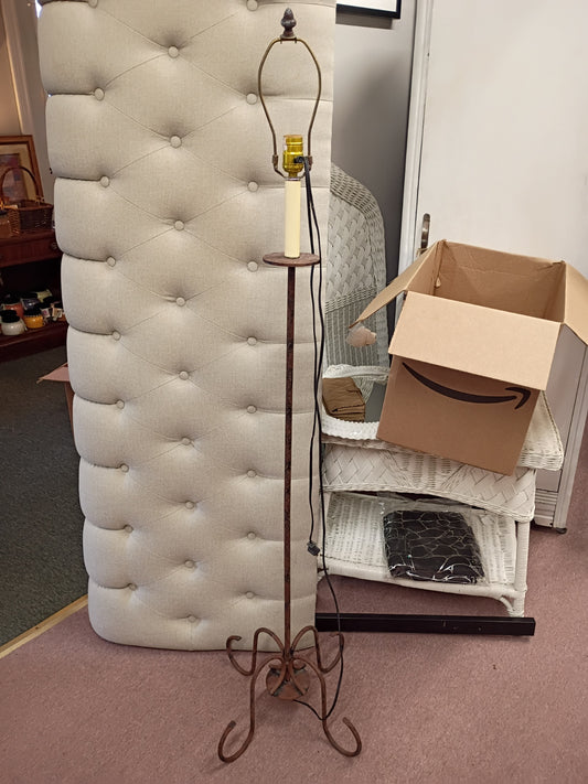 Metal Floor Lamp NO SHADE