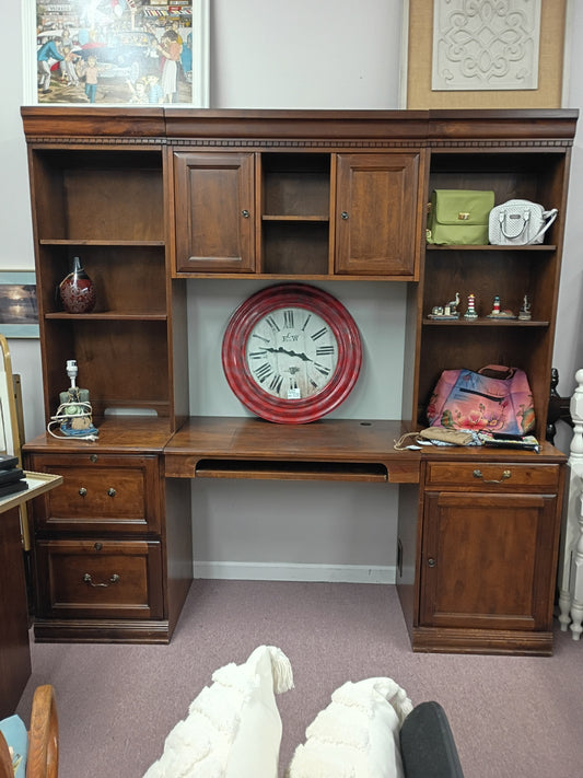 Wall Unit Desk