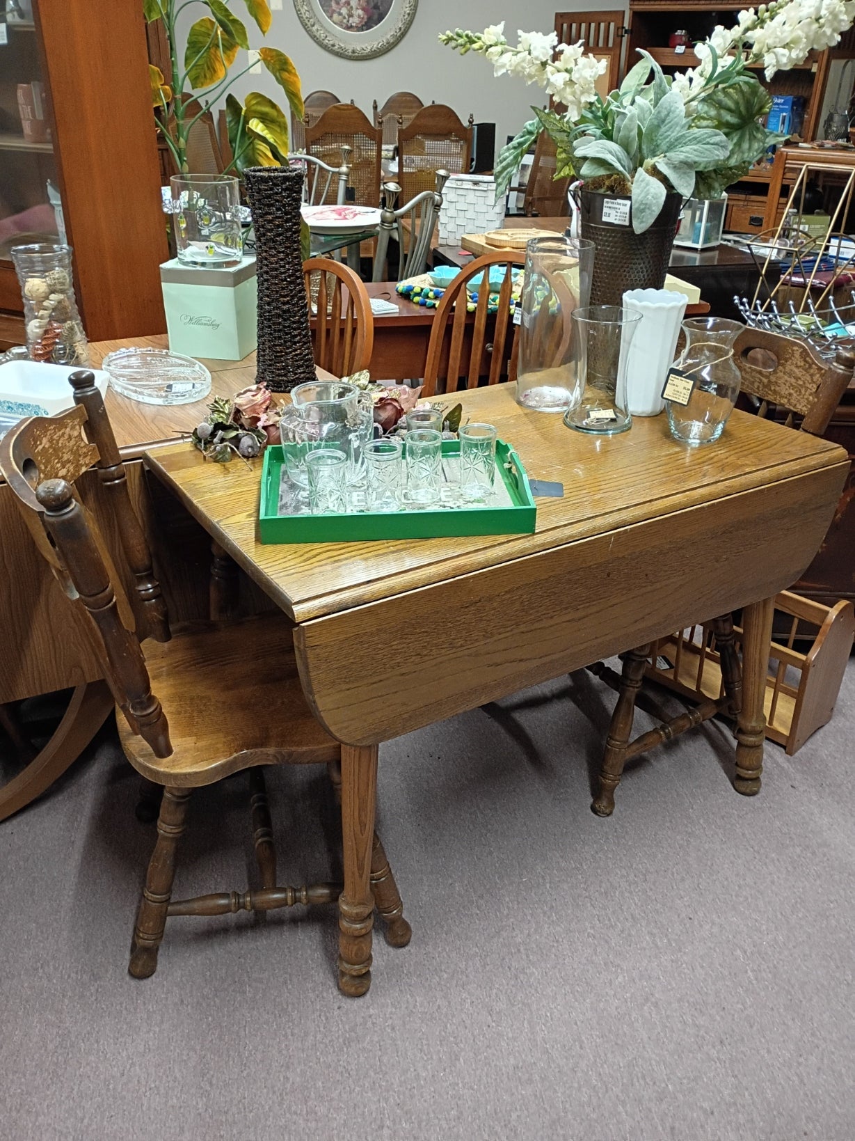 Drop Lead Table w/ 2 Chairs