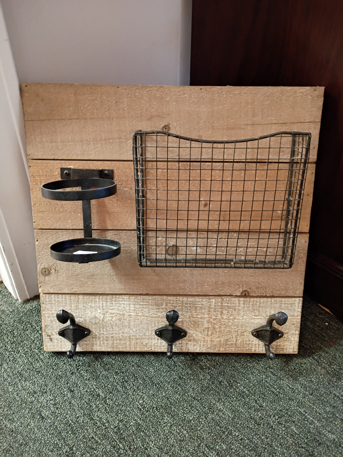 Wood Organizer w/ Hooks