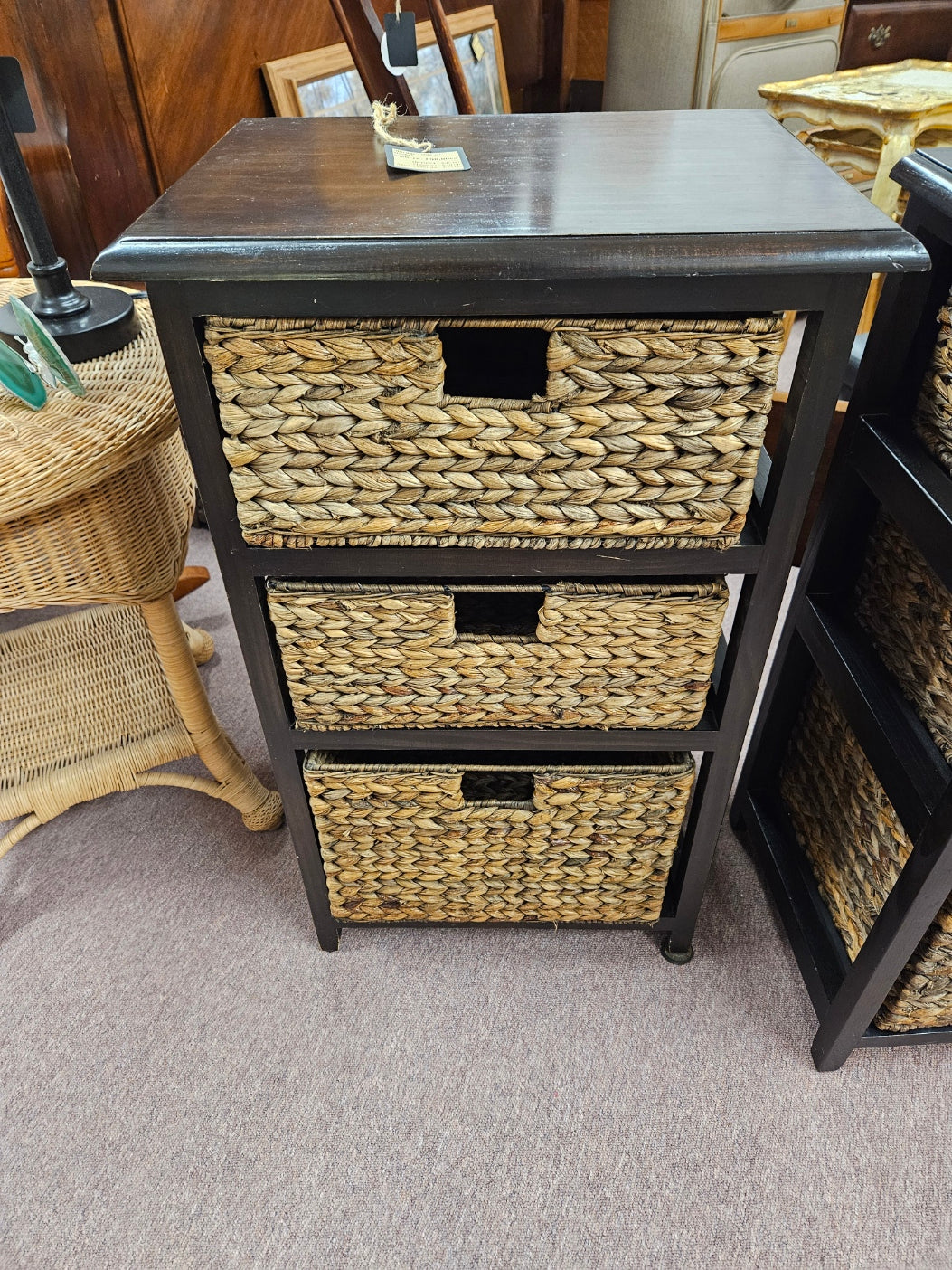 Consignment Table Storage Table w/ Wicker Baskets – New Leaf Consignment Plus