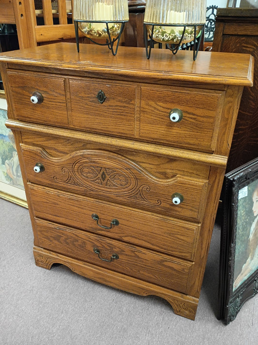 Oak Chest of Drawers