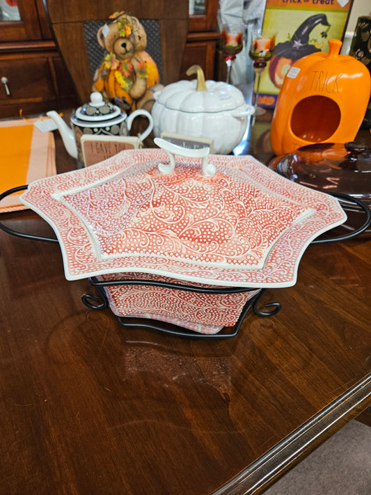 Temptations Baking Dish w/ Trivet