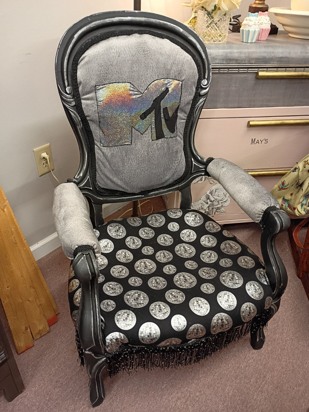 Custom MTV Chair