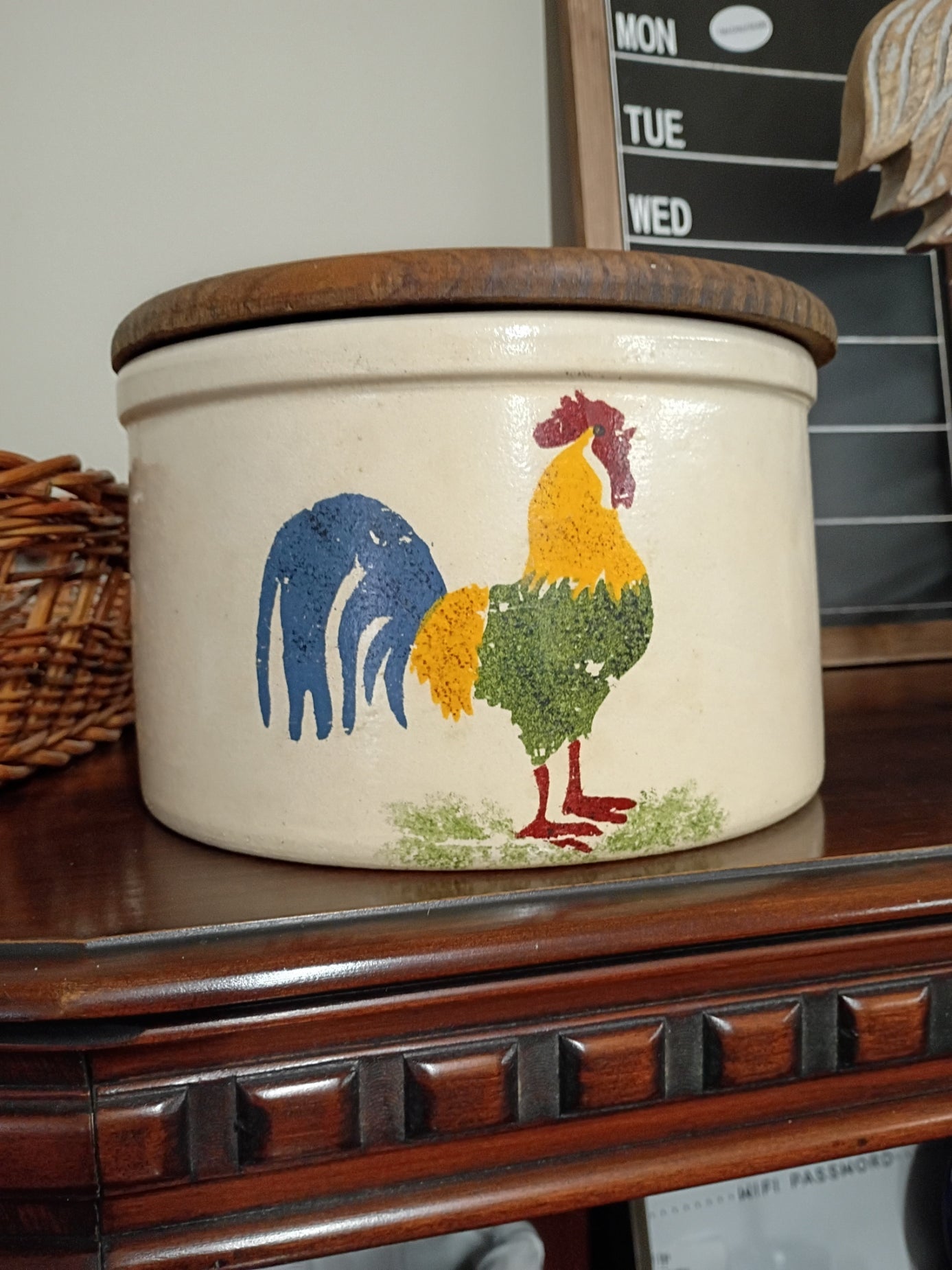 Rooster Crock w/ Lid