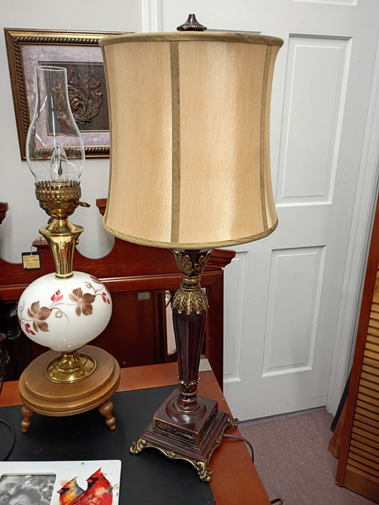 Table Lamp w/ Gold Accents