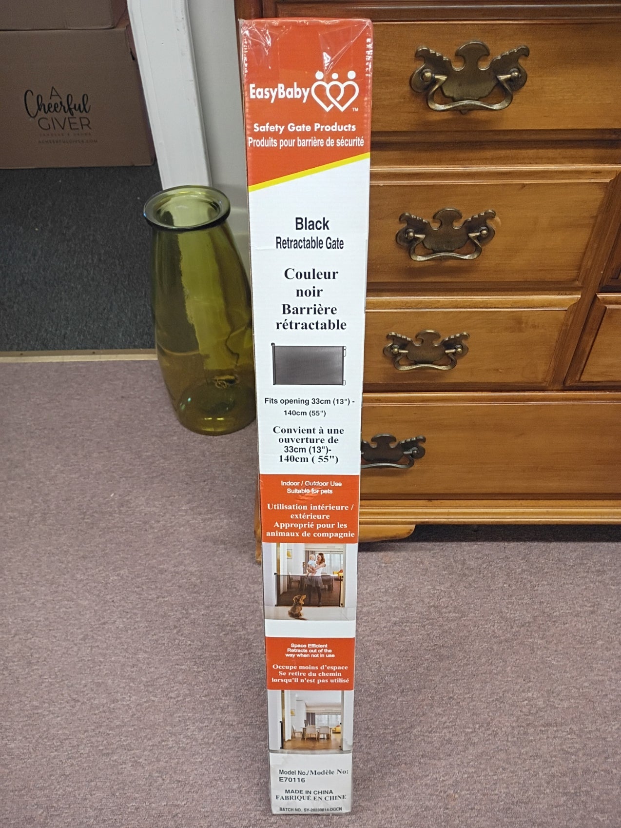 Black, Retractable Gate