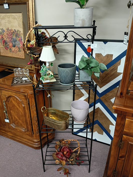 Black Metal Plant Stand