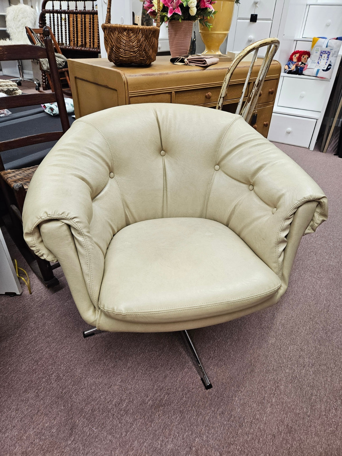 Vintage, Swivel Lounge Chair