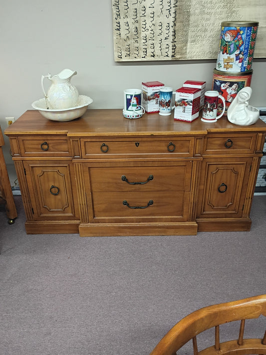 Buffet Cabinet