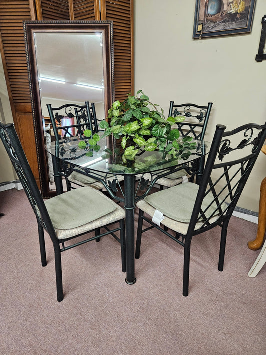 Square, Glass Table w/ 4 Chairs