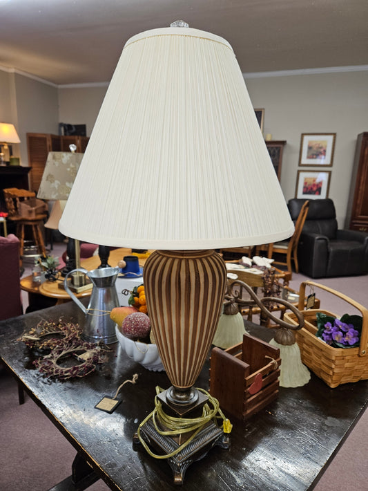 Table Lamp w/ Shade