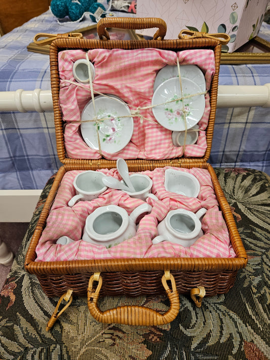 Tea for Two Basket