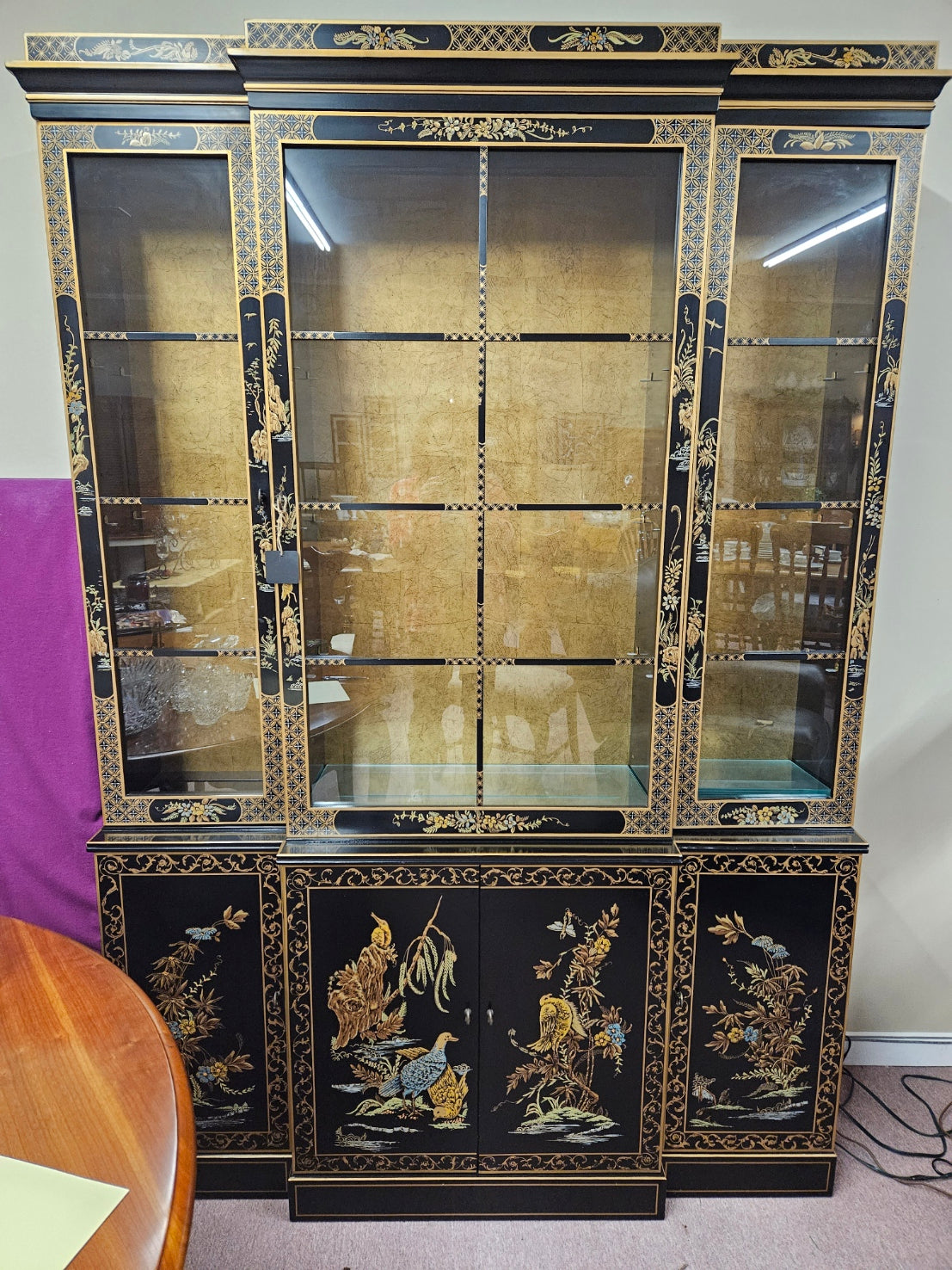Chinnoiserie China Cabinet