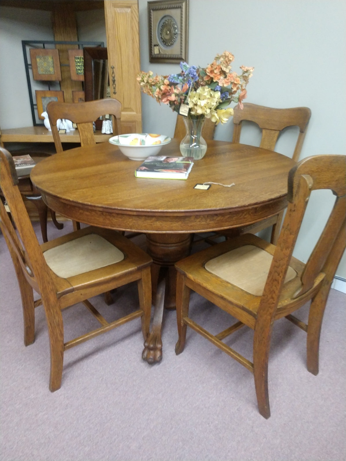 Tiger Oak Table w/ 4 Chairs and Leaf