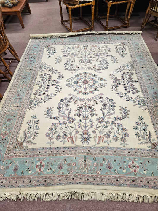 8' x 10' Hand Knotted Rug
