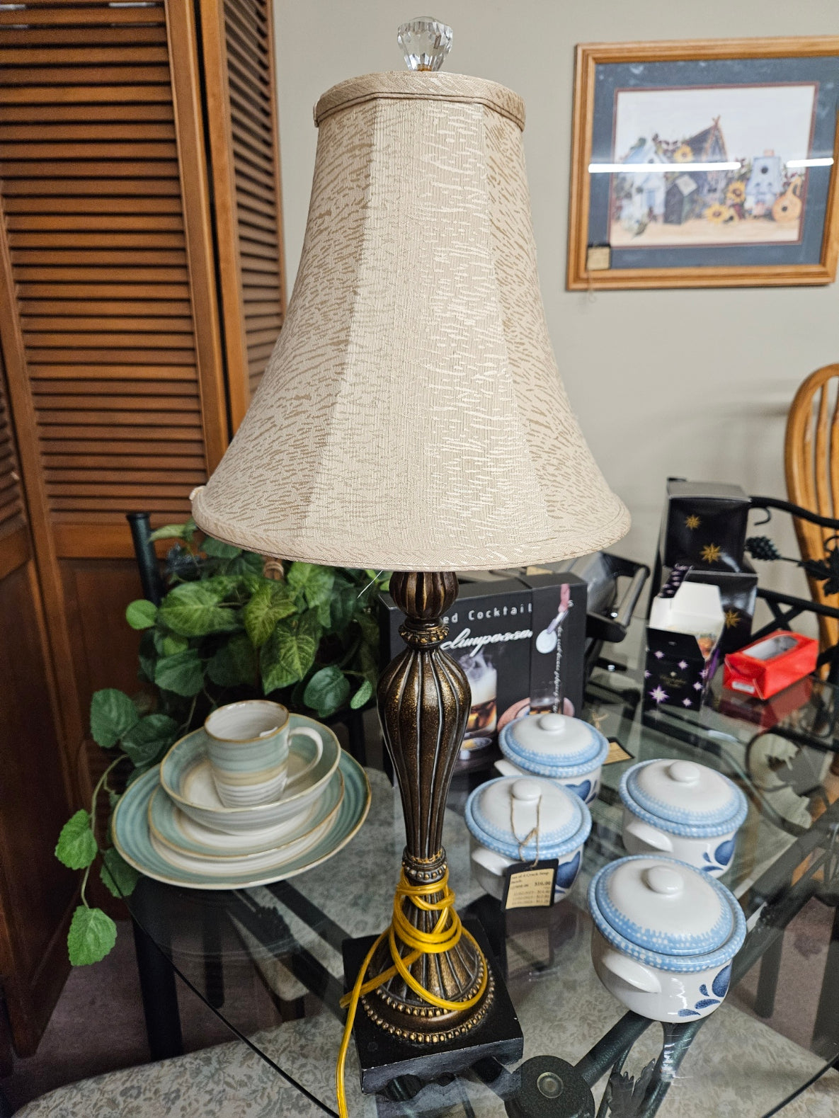 Table Lamp w/ Shade
